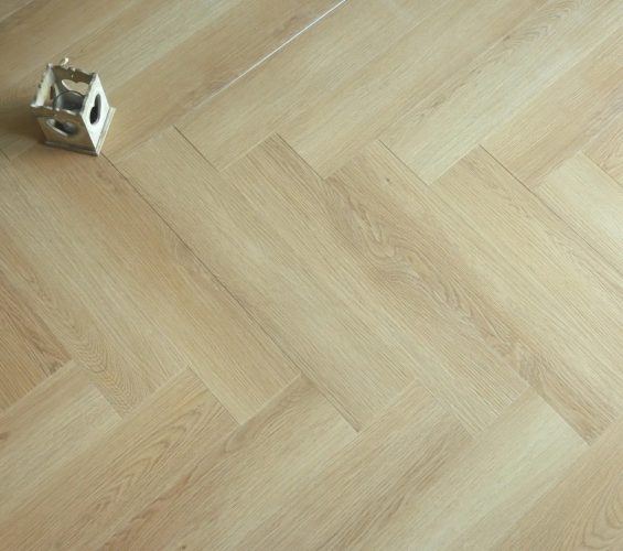 LVT SPC Herringbone - Raw Oak